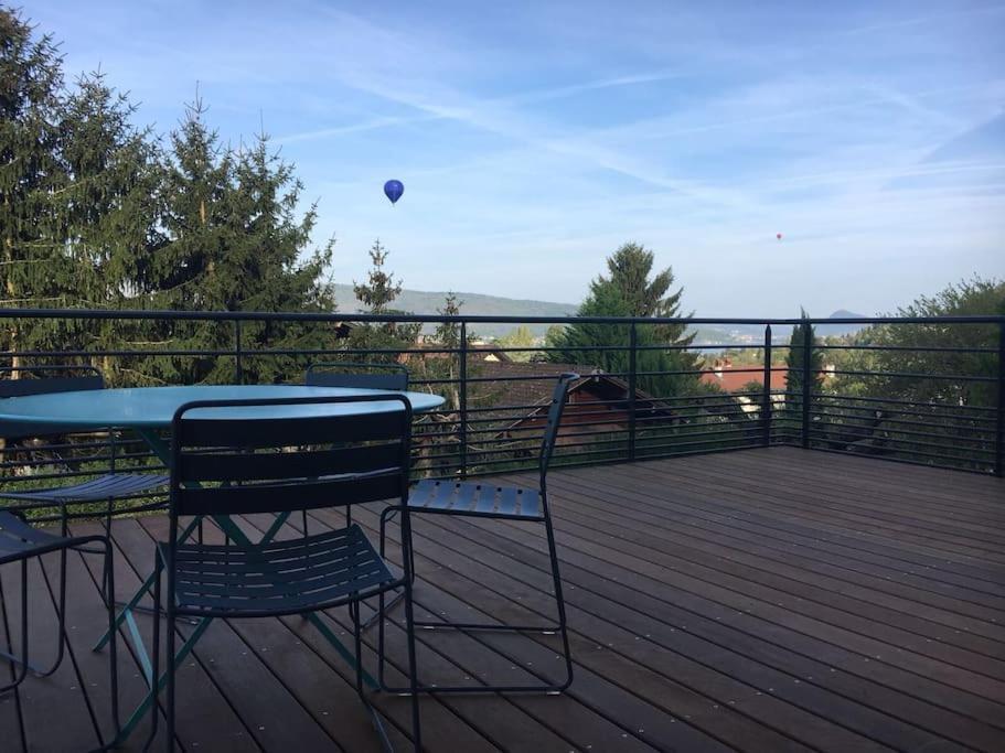 Maison De Vacances 220M2 Vue Lac Et Chateau Menthon-Saint-Bernard Exterior foto
